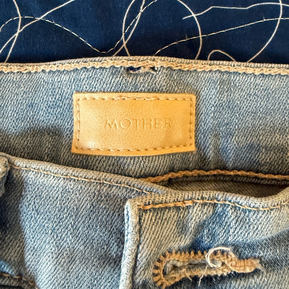 Mother - Ankle tripper fray jeans- size 26 - Picture 3 of 6